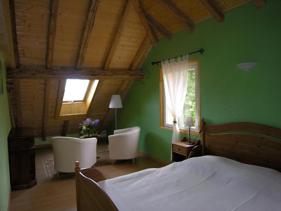 Bed and Breakfast Le Moulin Des Oyes Censeau Екстер'єр фото