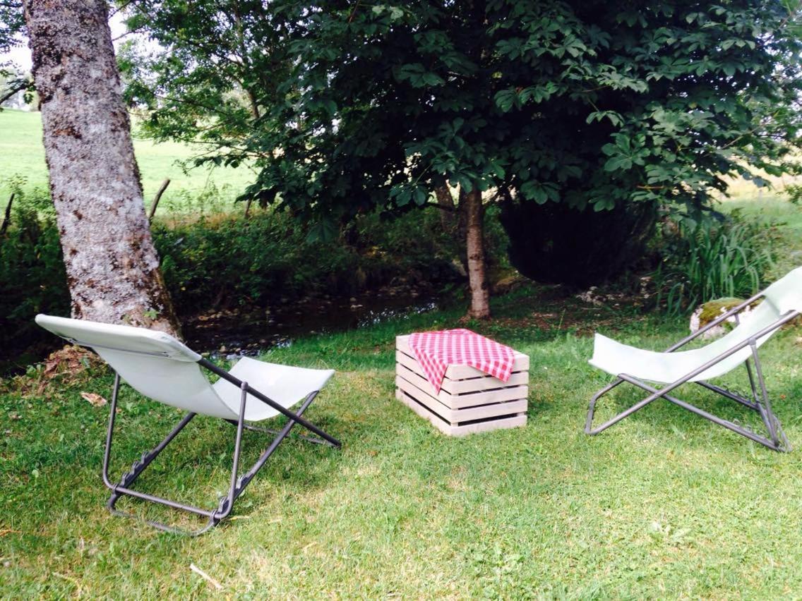 Bed and Breakfast Le Moulin Des Oyes Censeau Екстер'єр фото